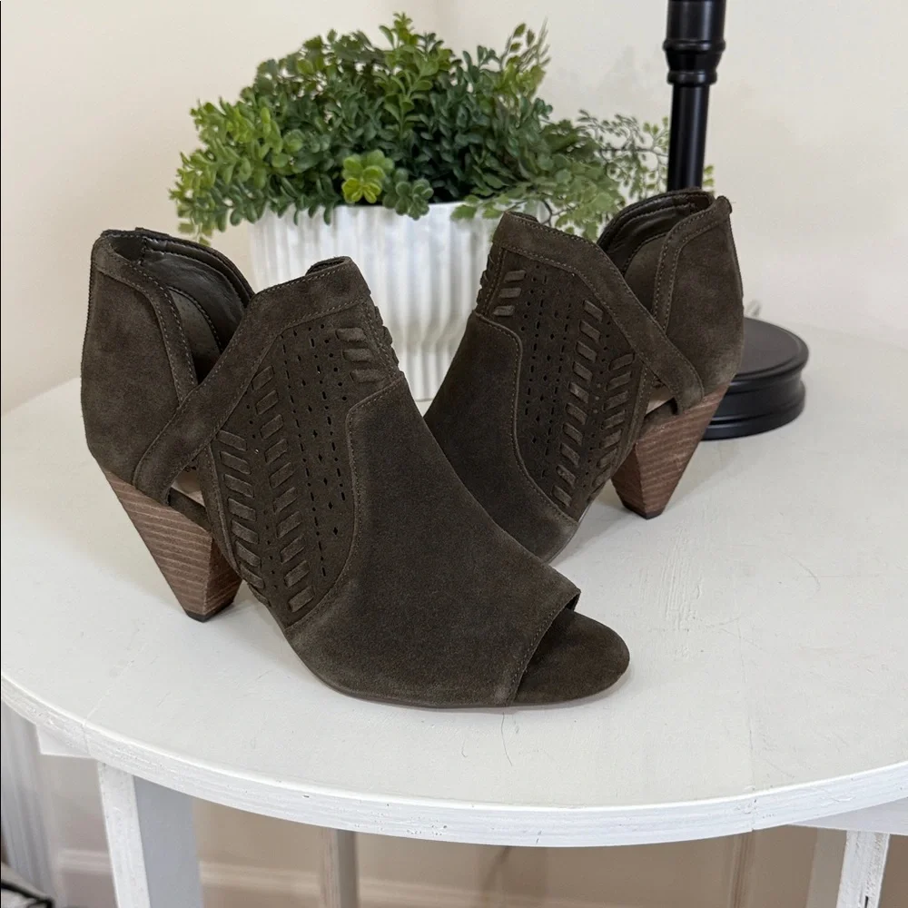 Vince camuto suede shoes